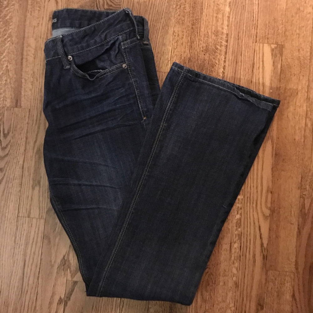 Express Stella Low Rise size 8